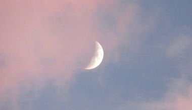 Lua Crescente em Peixes — 30 de novembro de 2022